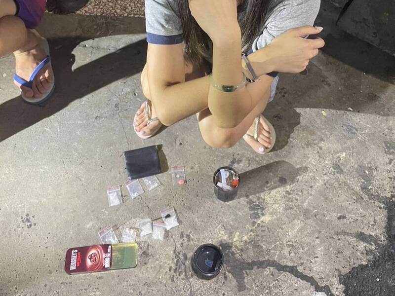 凌晨路口違停遭盤檢 台南1男1女攜毒現形送辦