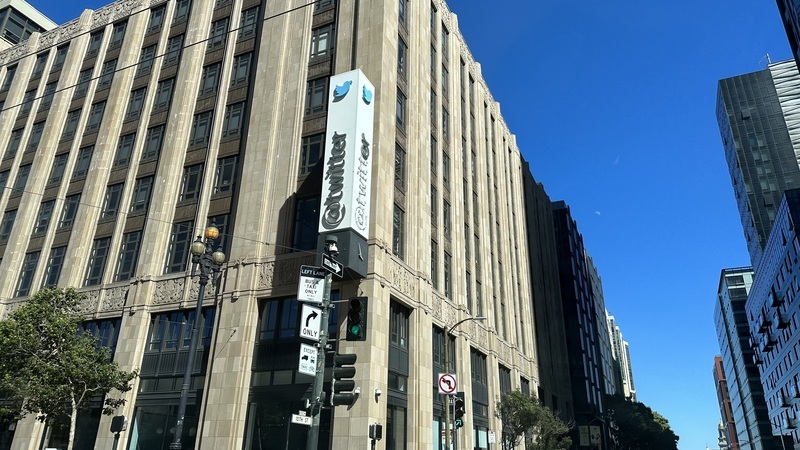 Twitter總部拆招牌 美媒：改名X難移除語言文化