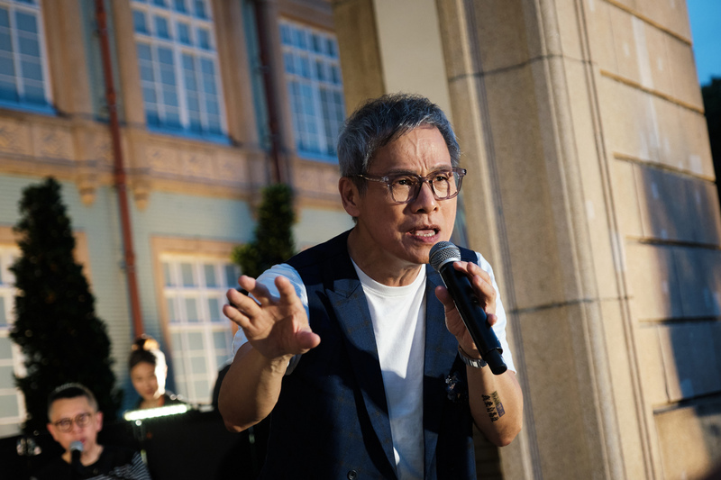 羅大佑創作「愛河人間」 無償授權高雄行銷城市