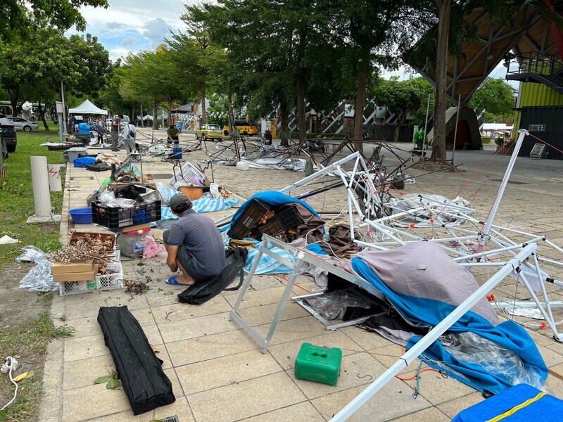 蘭嶼12級陣風中午起停班停課 台東焚風飆37.6度