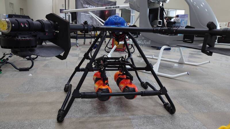 亞創中心研發無人機迎週年 嘉縣邀鄉親體驗成果