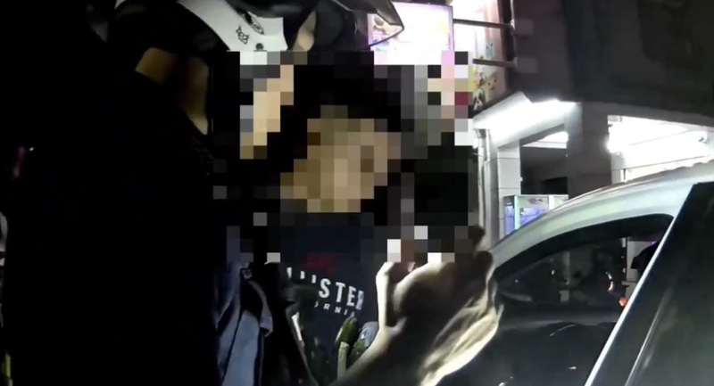 滿身毒味謊稱體味 台南男凌晨攜毒駕車違規遭逮