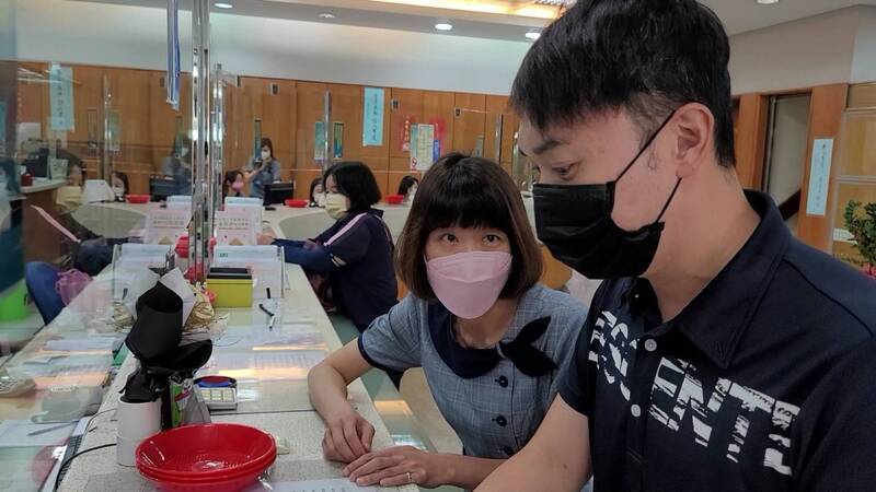 花蓮警方半年攔詐逾9100萬 假投資案占最多