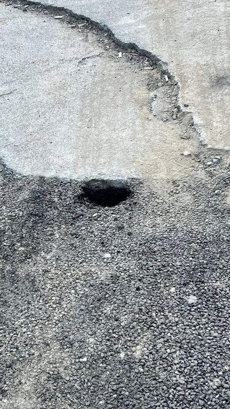 彰化民代指塭仔漁港道路又現破洞 河川局：會填補