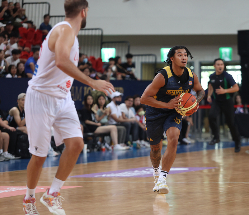 瓊斯盃美國勝阿聯 UC爾灣大學助攻王繼母是台灣人