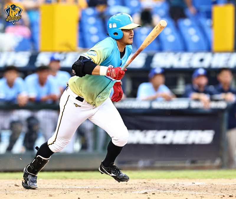 兄弟岳東華已移掉拐杖走路 潘志芳輕微腦震盪