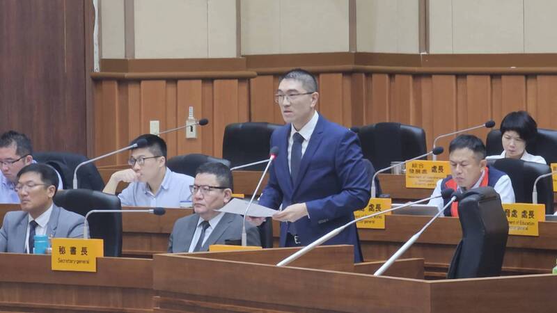 飛灰委外引質疑 謝國樑：依程序招標載離基隆