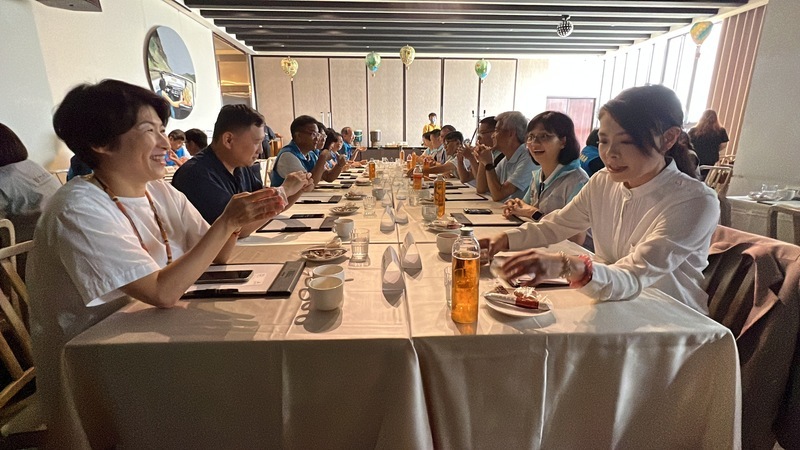 高科技遇上慢經濟 高虹安率市府團隊赴台東交流