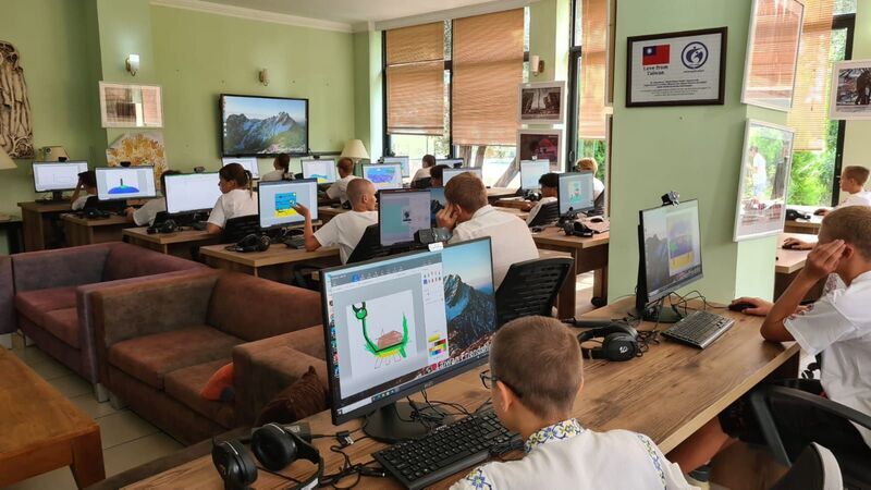 協助烏克蘭孤兒難童教育不中斷 台灣幫忙接軌