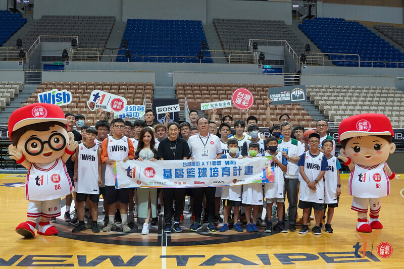 T1 WISH公益活動 胡瓏貿鼓勵小朋友為夢想努力