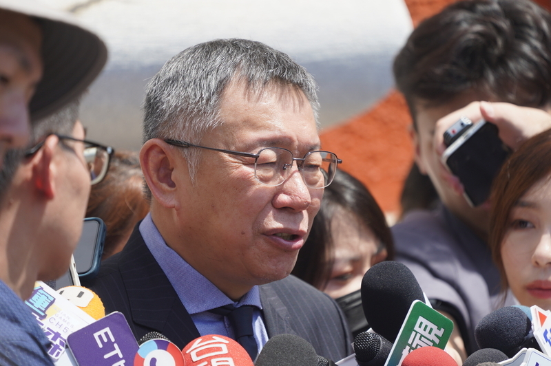 陳福海陪同郭台銘引聯想 柯文哲：民眾黨是柔性政黨