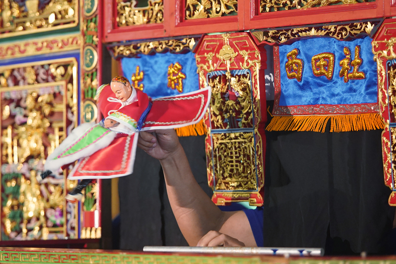 台博館偶戲典藏叢書 幫布袋戲偶拍寫真集