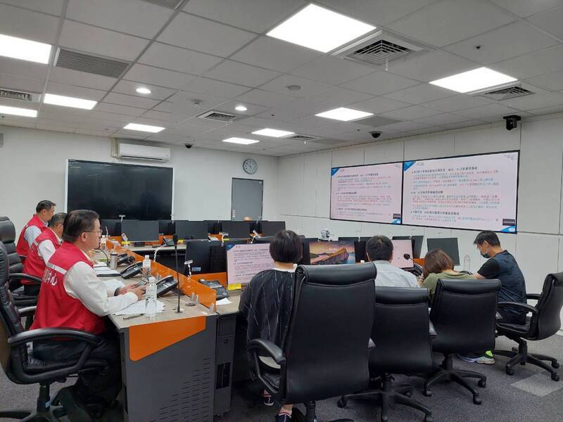 颱風蘇拉逼台　林右昌提醒協助南投避二次災害