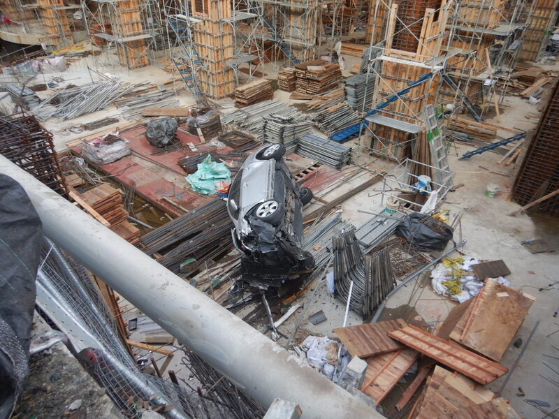 中市男子開車直衝墜落工地 涉酒駕遭送法辦