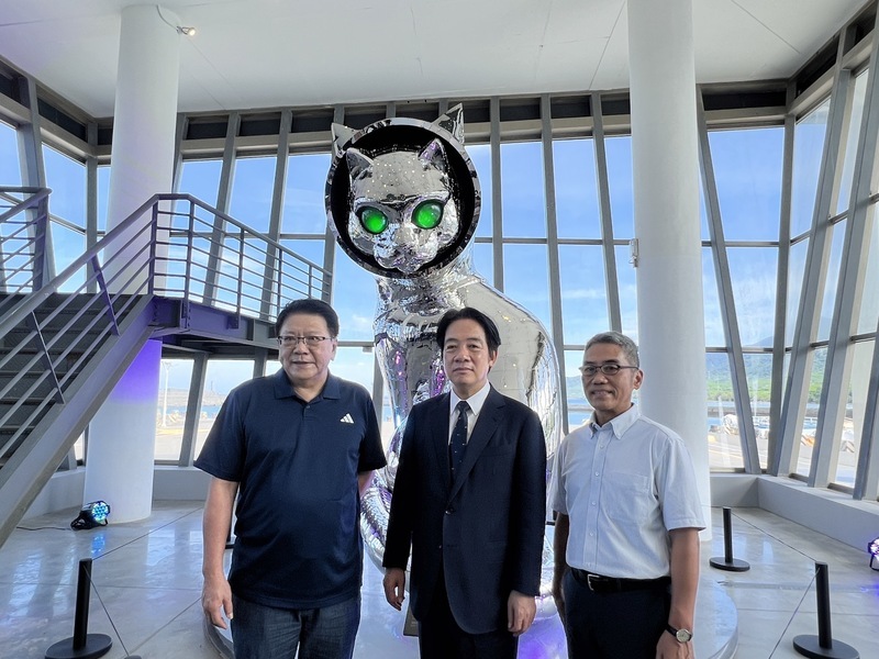 屏東看海美術館船仔貓特展熱門 賴副總統南下參觀