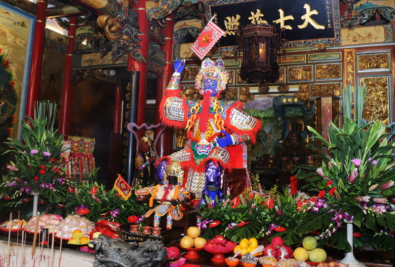 民雄大士爺祭登場 7日深夜紙紮鬼王火化升天