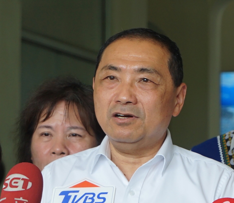 中央全額補助無業弱勢長者健保 侯友宜：不要做半套