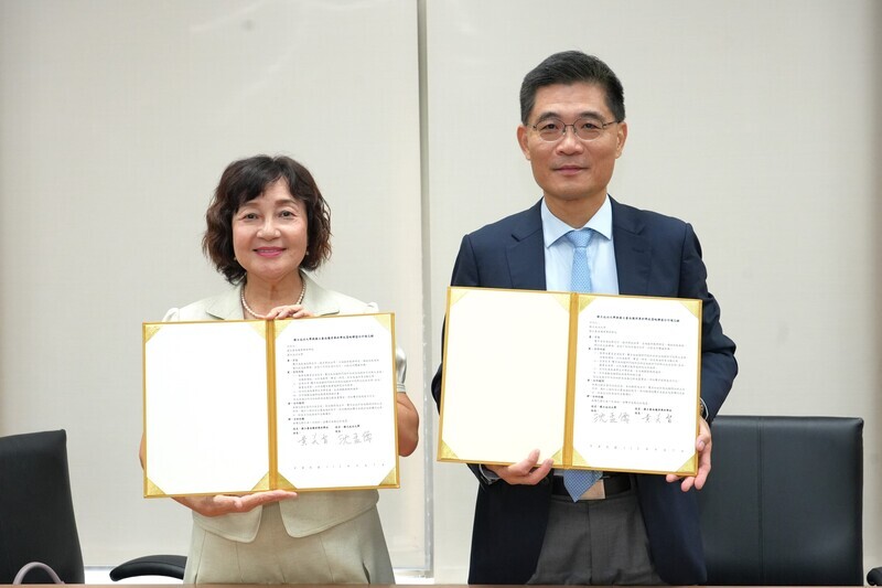 成大、南護簽署合作備忘錄 共享教學實習資源