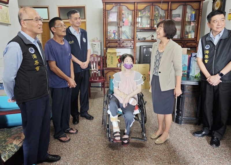 雲林陸配中風無法返鄉辦除籍 海基會助獲定居證