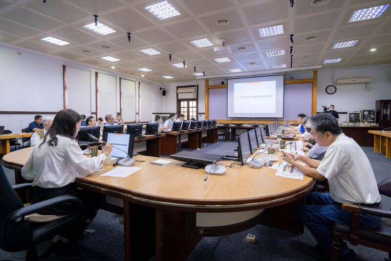 改善新竹棒球場 將採天然或人工草皮置換工法