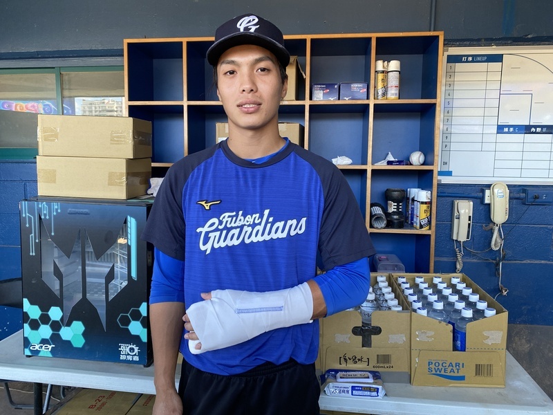 左手背骨裂仍喊代跑沒問題 葉子霆：我還有腳