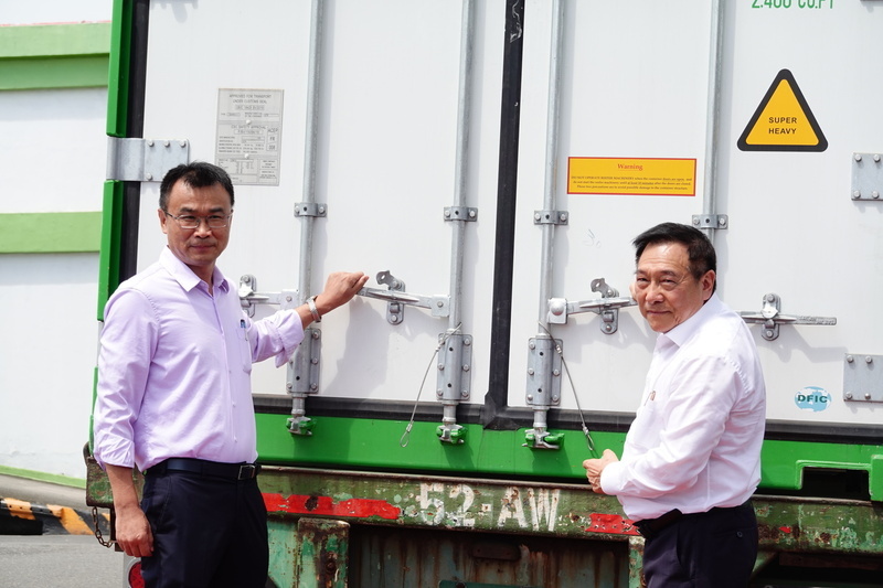 台灣口蹄疫區除名後首櫃豬肉外銷 陳吉仲：鼓舞豬農