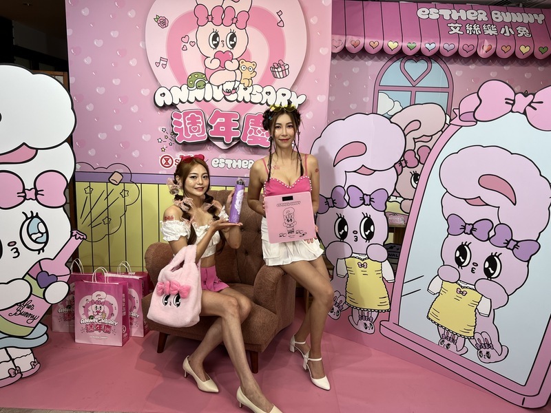 搶攻連假商機 台中百貨週年慶開打