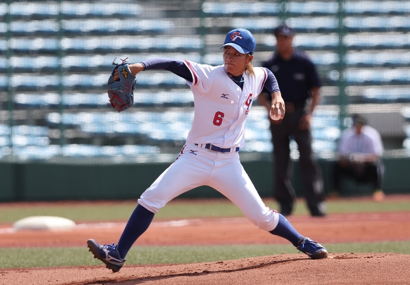 世界盃女棒黃巧芸投打俱佳 台灣首戰擊退古巴