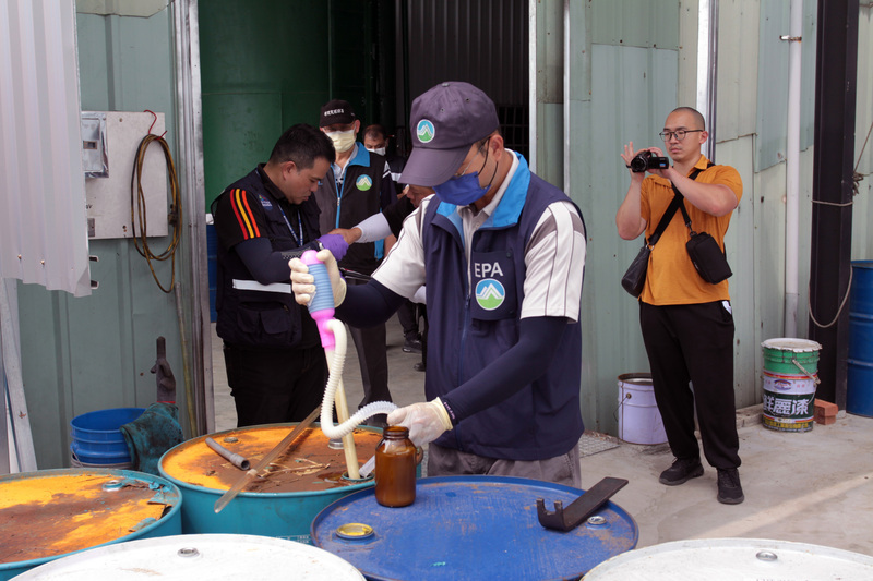 破獲不良潤滑油出口 犯罪所得逾1.1億元