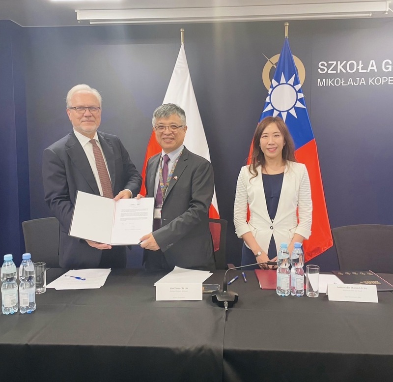 教部訪波蘭簽托倫宣言 宣示科學及研究完全自由