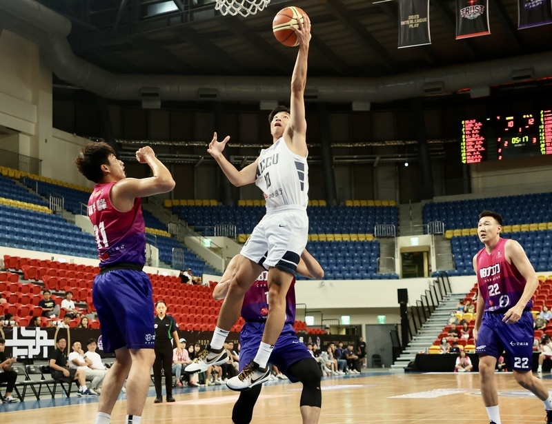 政大宋昕澔轟31分 跨聯盟邀請賽5戰全勝封王