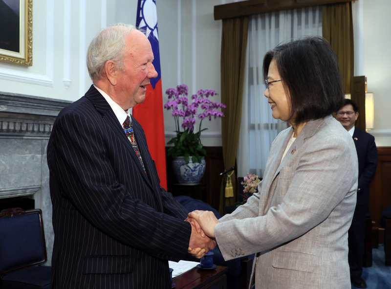 接見英國貿易特使 蔡總統：經貿能源合作空間大