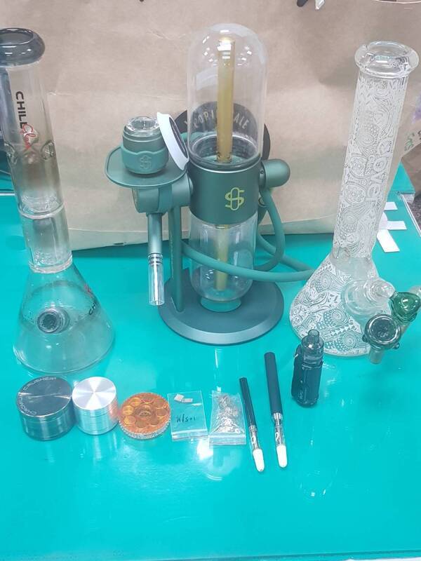 網紅攝影師「科七」涉虛擬幣買大麻 北市警查獲