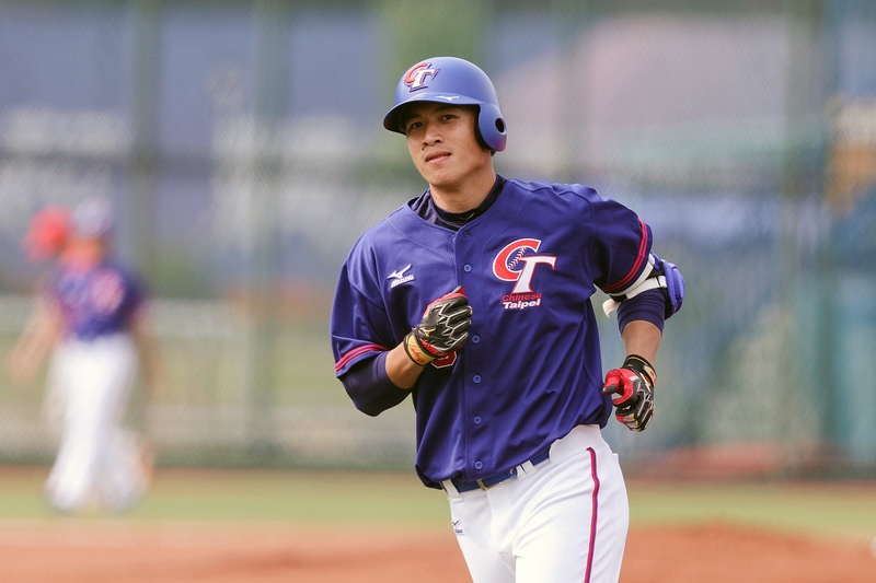 亞運台灣棒球隊練習賽 林立打第3棒只剩一點暈