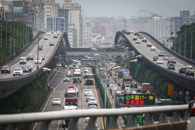 國道上午大致順暢 估下午出現北上車潮