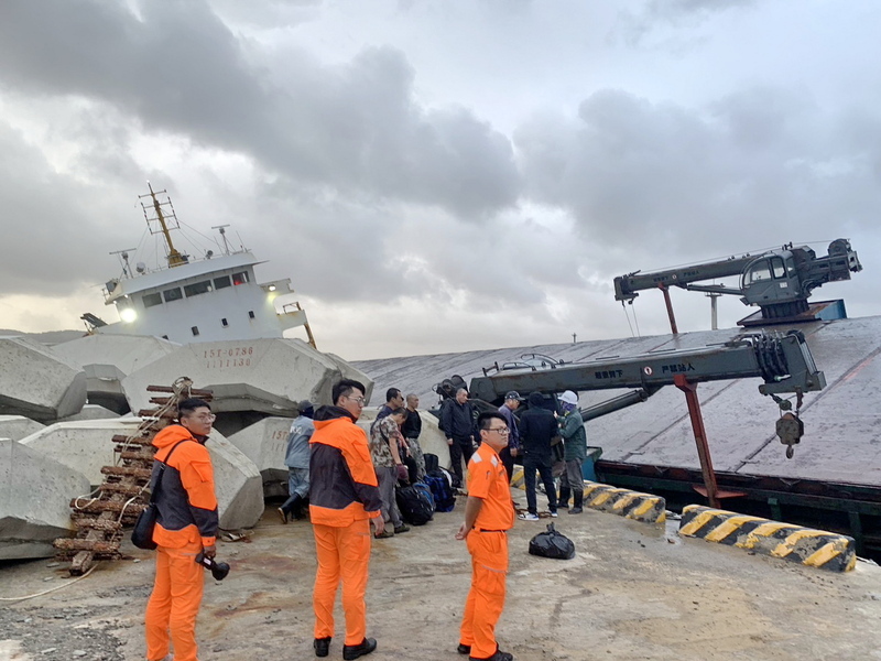 蒙古籍貨輪進水遇難 擱淺馬祖東莒、6船員獲救