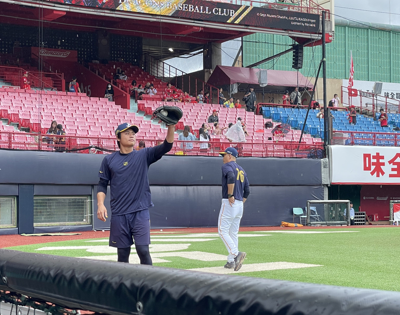 林佳緯首打席嚇學長一跳 林吳晉瑋直呼有氣勢