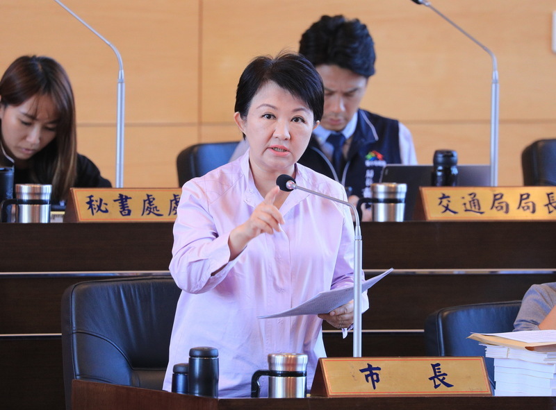 國慶焰火狀況多 盧秀燕再致歉:市府概括承受