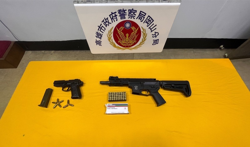 高雄梓官槍擊3人中彈 警逮主嫌及1共犯起獲長短槍