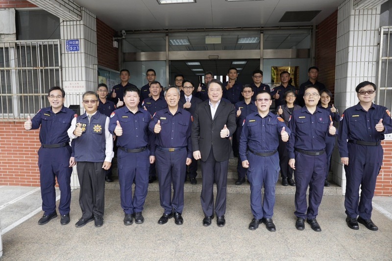 基隆軍港西遷最後一哩路 林右昌視察港警總隊廳舍