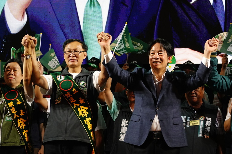 輔選屏南徐富癸 賴清德籲屏東鄉親栽培人才繼續進步