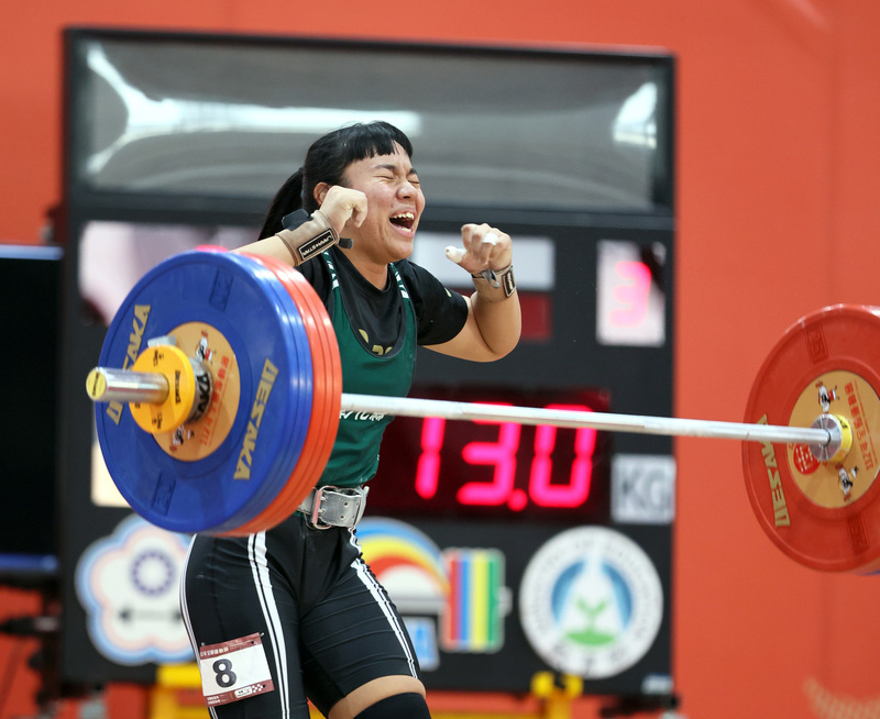 19歲邱于菱突破心魔全運會舉重鍍銀 郭婞淳也稱讚
