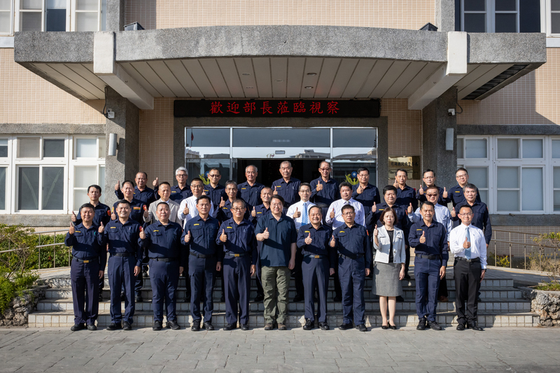 林右昌視察澎湖縣警局 勉做好選前查賄制暴