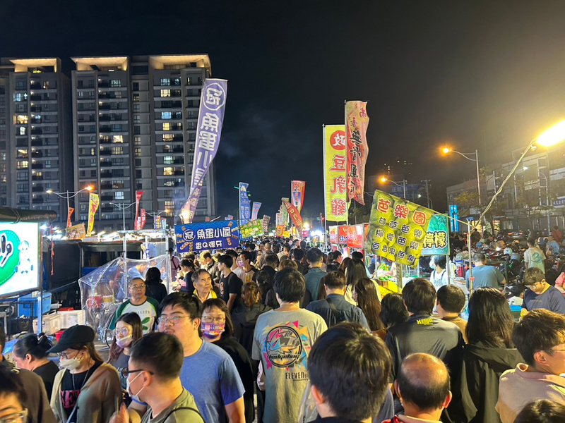 民眾反映竹市夜市交通打結 市府加派義交改善