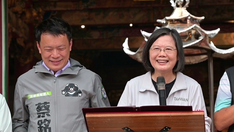 蔡總統：台灣展自我防衛決心 排除困難做出海鯤號