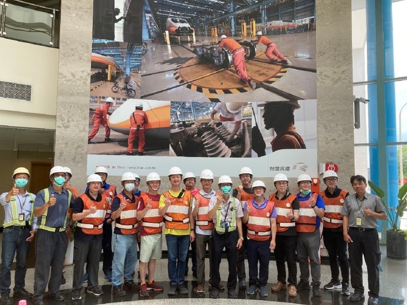 機械群科中心參訪高鐵 連結產業助技職強化教學