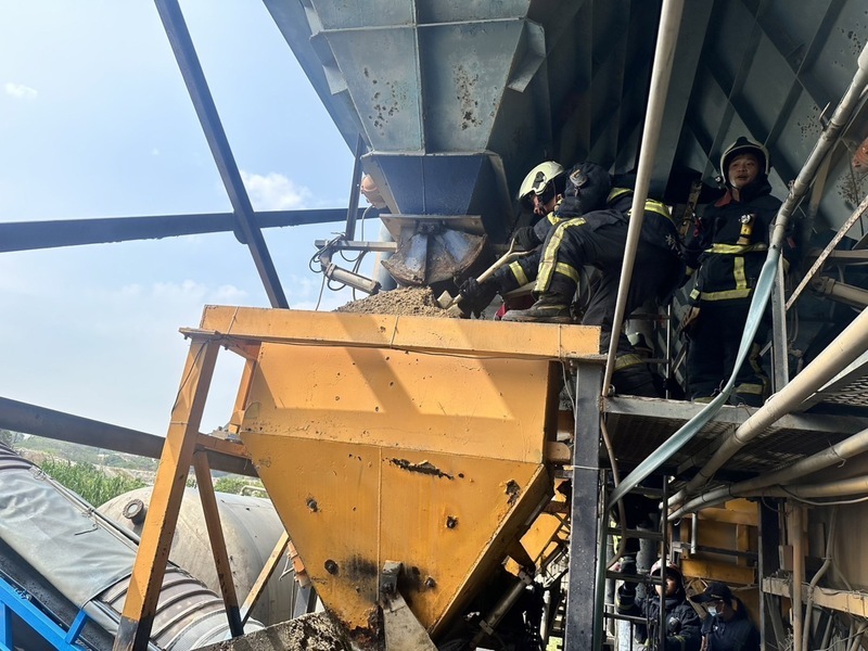 台中男子掉入砂石輸送機 救出無生命跡象送醫