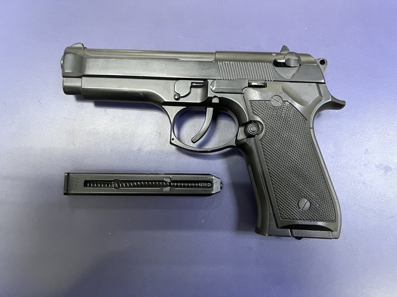 中市國中生校門前鬧事 6少年遭警方帶回