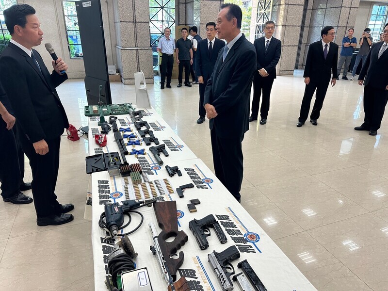 刑事局肅槍掃黑打詐專案 逮捕412人