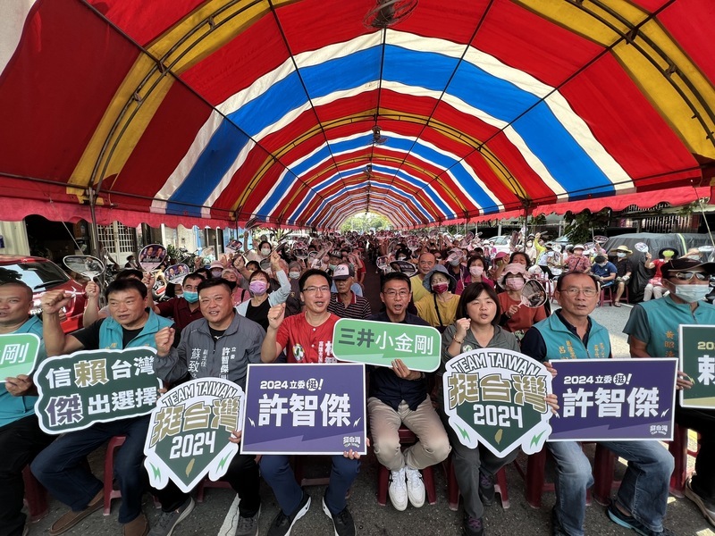 綠委許智傑拚4連霸打政績牌 藍營鍾易仲搶親子票